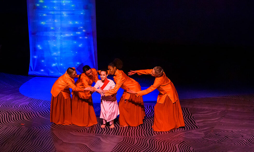 modern dance performance