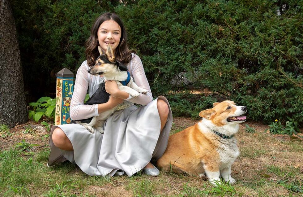girl celebrating her bat mitzvah
